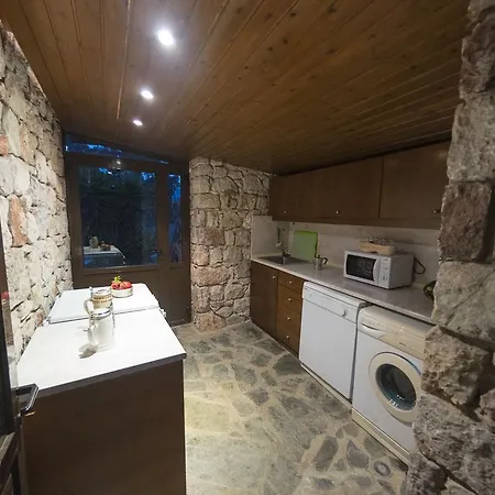 别墅 Stone House *